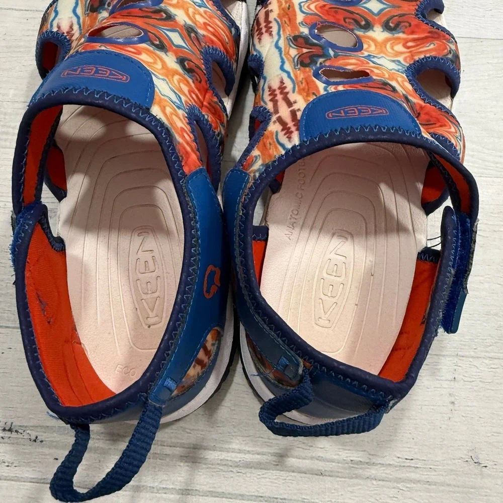 Keen youth stingray
